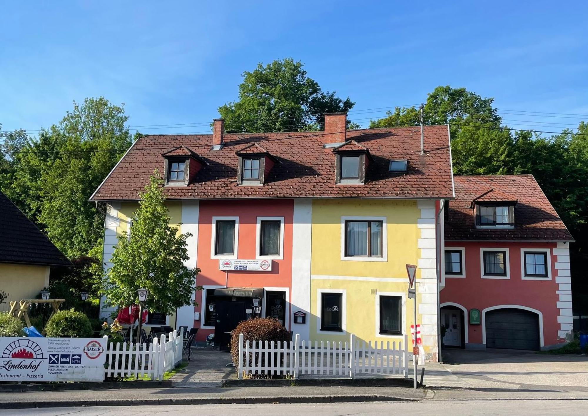 Lindenhof Ybbs Bed and Breakfast Ybbs an der Donau Exteriör bild